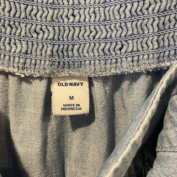 Old navy denim jumpsuit - Picture 2 of 5